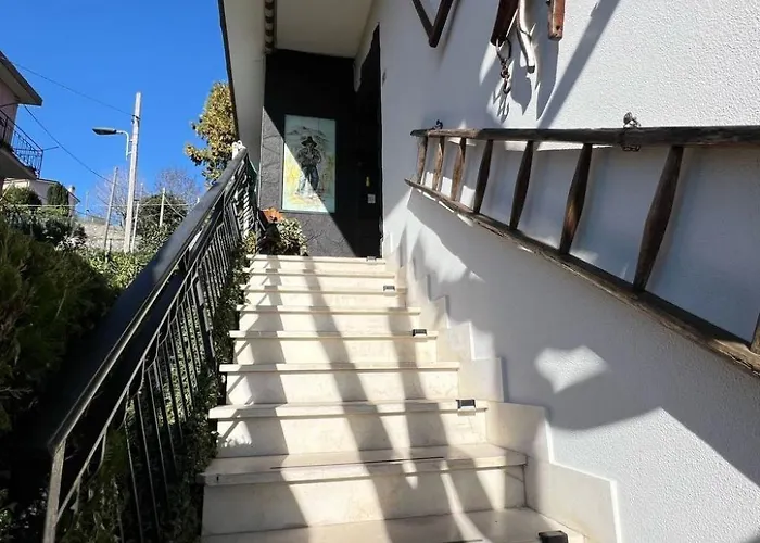 Oase Der Entspannung Mit Panoramablick By Interhome